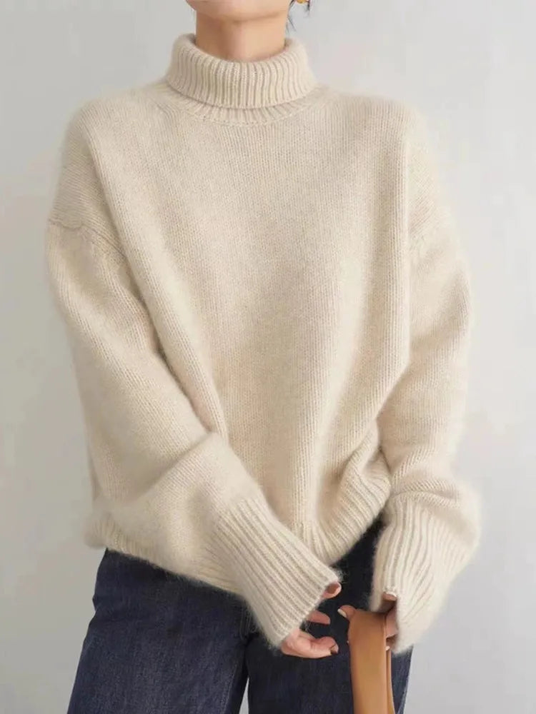 Victoria - Soft Cashmere Turtleneck